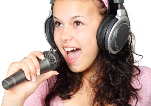Hydration for Singers: Tips and Techniques to Improve Your Vocal Health